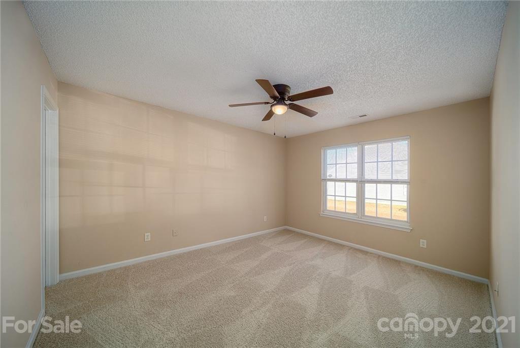 2902 Fairglen Road Charlotte, NC 28269 - Photo 15 of 19