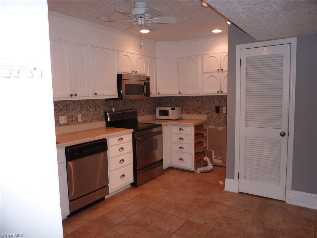 1829 Johnson Street, Unit D High Point, NC 27262 - Photo 6 of 9 Gallery Image 6