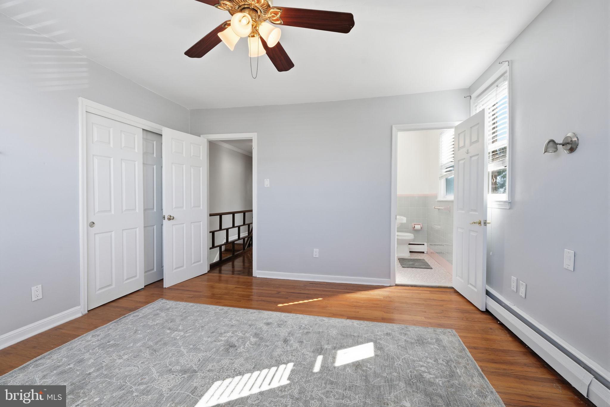 1025 Friendship Street Philadelphia, PA 19111 - Photo 19 of 36 Bright and airy room with charm.