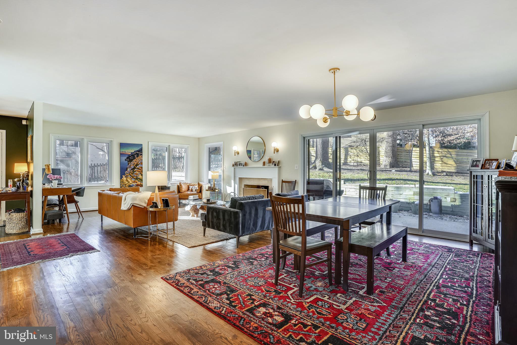 4106 North RoundHill Road Arlington, VA 22207 - Photo 17 of 55 Plentiful windows in dining and living area