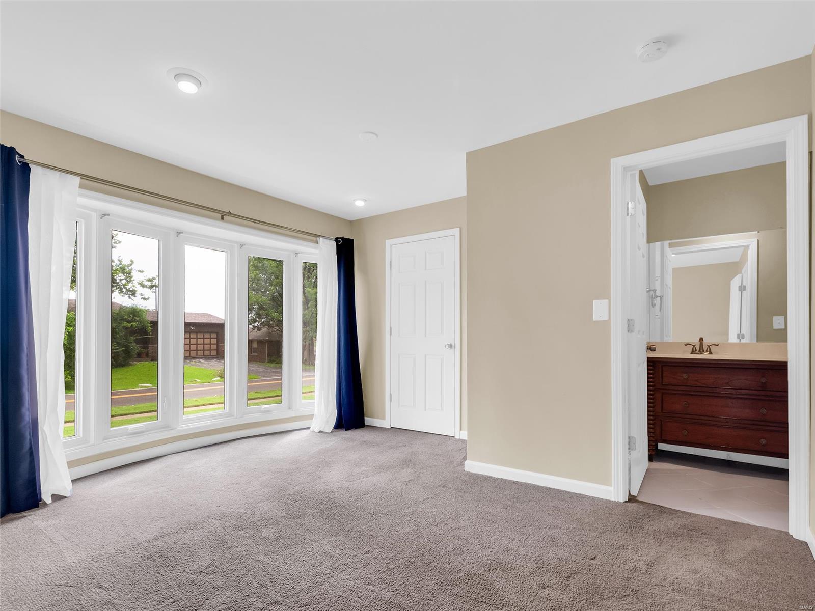 3313 Ringer Road St. Louis, MO 63125 - Photo 16 of 33 Gallery Image 16