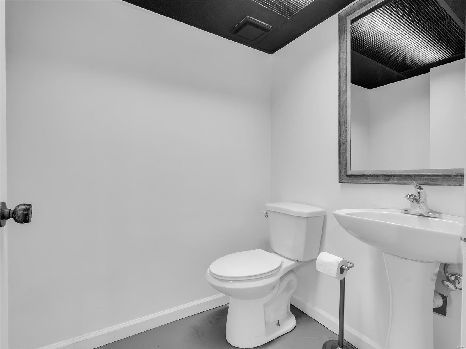 3313 Ringer Road St. Louis, MO 63125 - Photo 28 of 33 Gallery Image 28