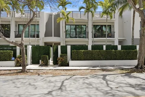 $1,499,000 | 606 Northeast 14th Avenue, Fort Lauderdale, FL 33304
