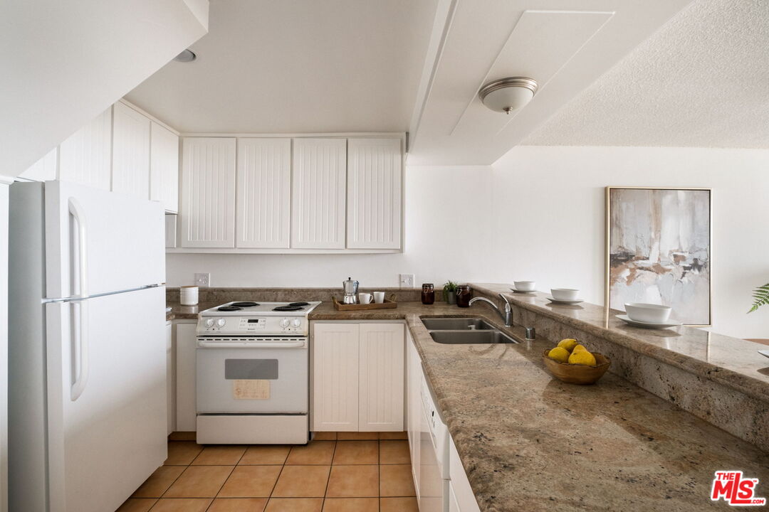 7 Fleet Street, Unit 107 Marina del Rey, CA 90292 - Photo 11 of 24