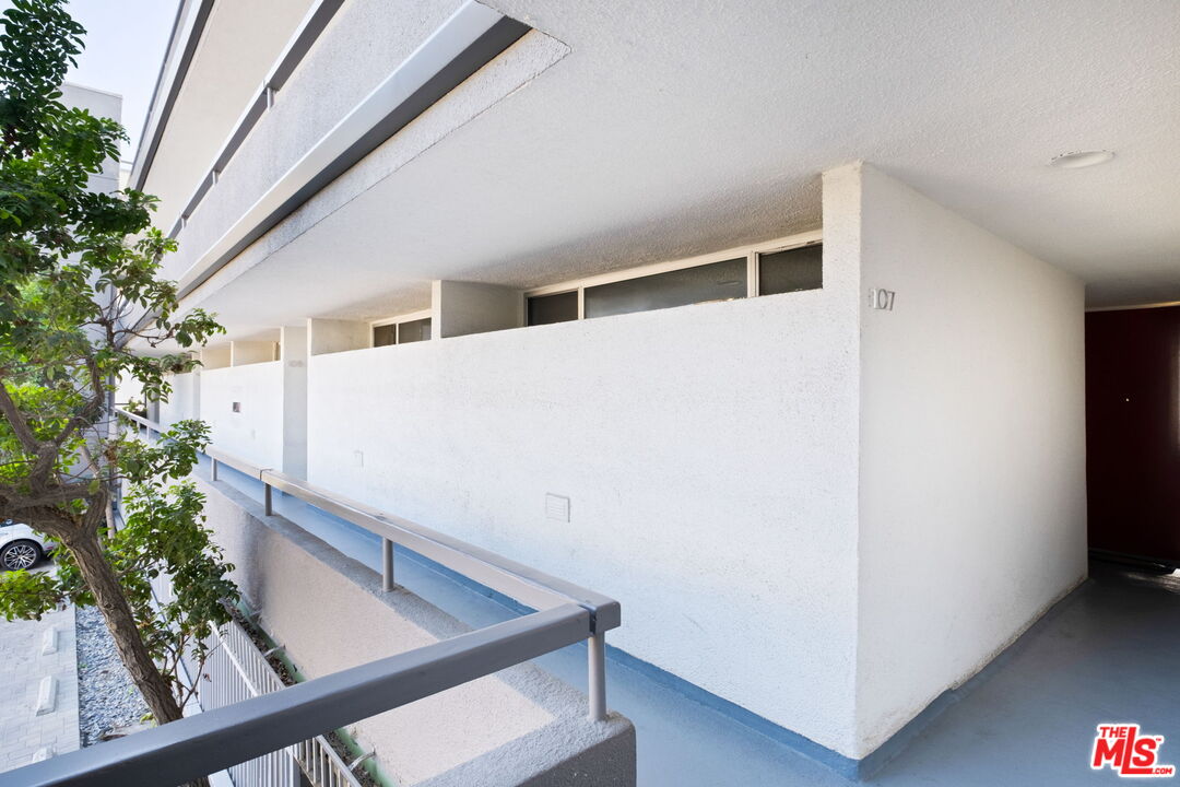 7 Fleet Street, Unit 107 Marina del Rey, CA 90292 - Photo 22 of 24