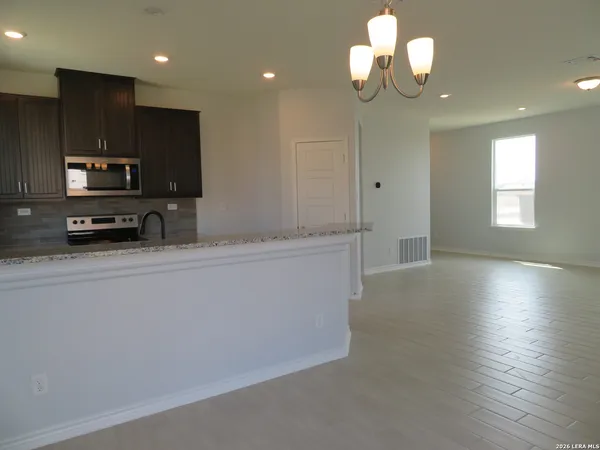 $1,795 | 352 Blacktail Drive, New Braunfels, TX 78130