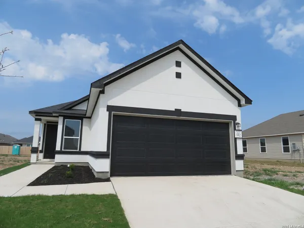 $1,795 | 352 Blacktail Drive, New Braunfels, TX 78130