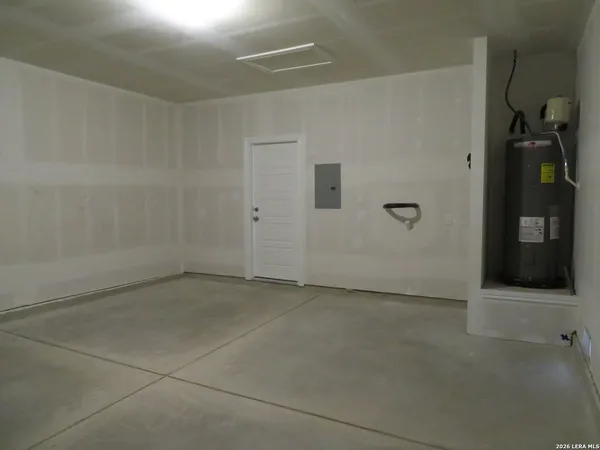 $1,795 | 352 Blacktail Drive, New Braunfels, TX 78130