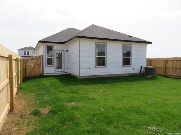 $1,795 | 352 Blacktail Drive, New Braunfels, TX 78130