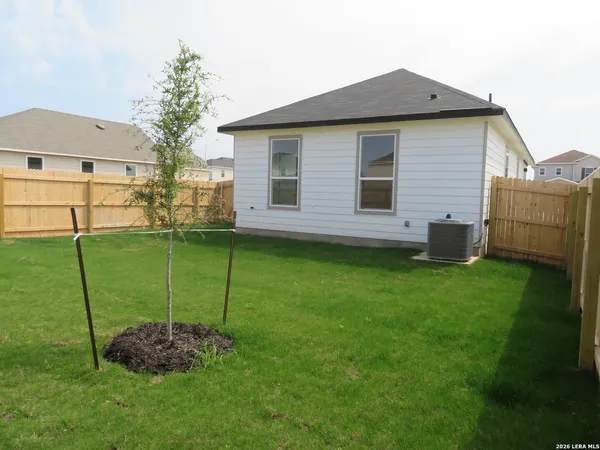 $1,795 | 352 Blacktail Drive, New Braunfels, TX 78130