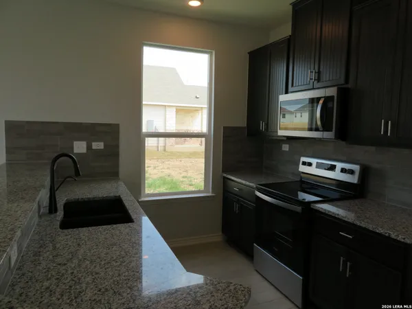 $1,795 | 352 Blacktail Drive, New Braunfels, TX 78130