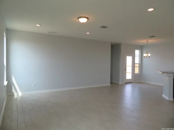 $1,795 | 352 Blacktail Drive, New Braunfels, TX 78130