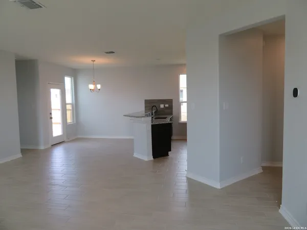 $1,795 | 352 Blacktail Drive, New Braunfels, TX 78130