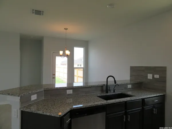 $1,795 | 352 Blacktail Drive, New Braunfels, TX 78130