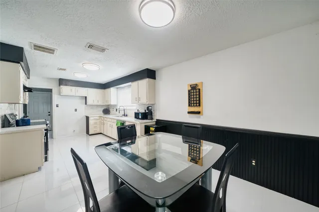 $2,200 | 10127 Fernstone Lane, Houston, TX 77070