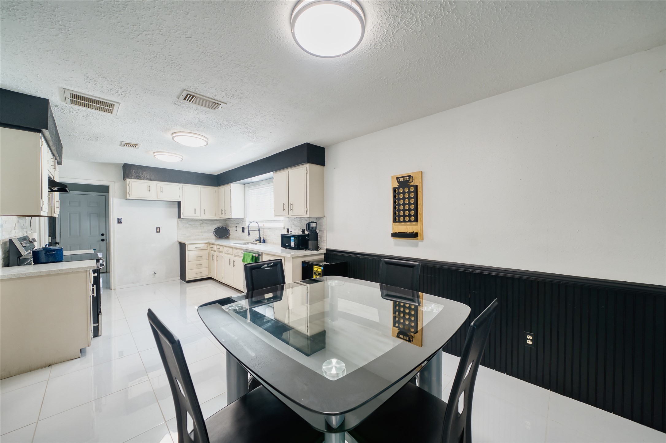 10127 Fernstone Lane Houston, TX 77070 - Photo 17 of 27