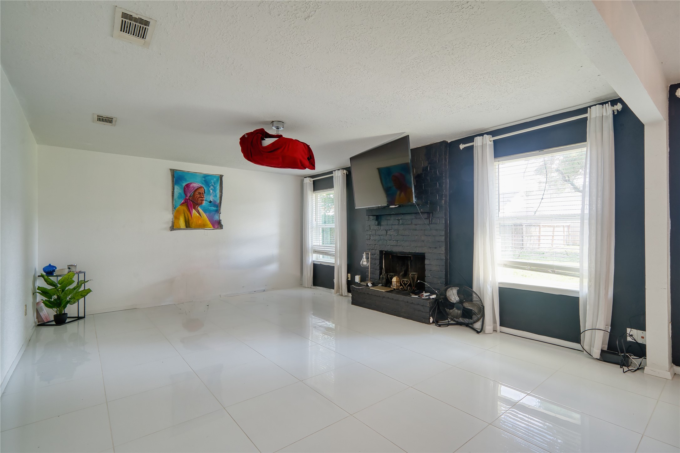 10127 Fernstone Lane Houston, TX 77070 - Photo 8 of 27