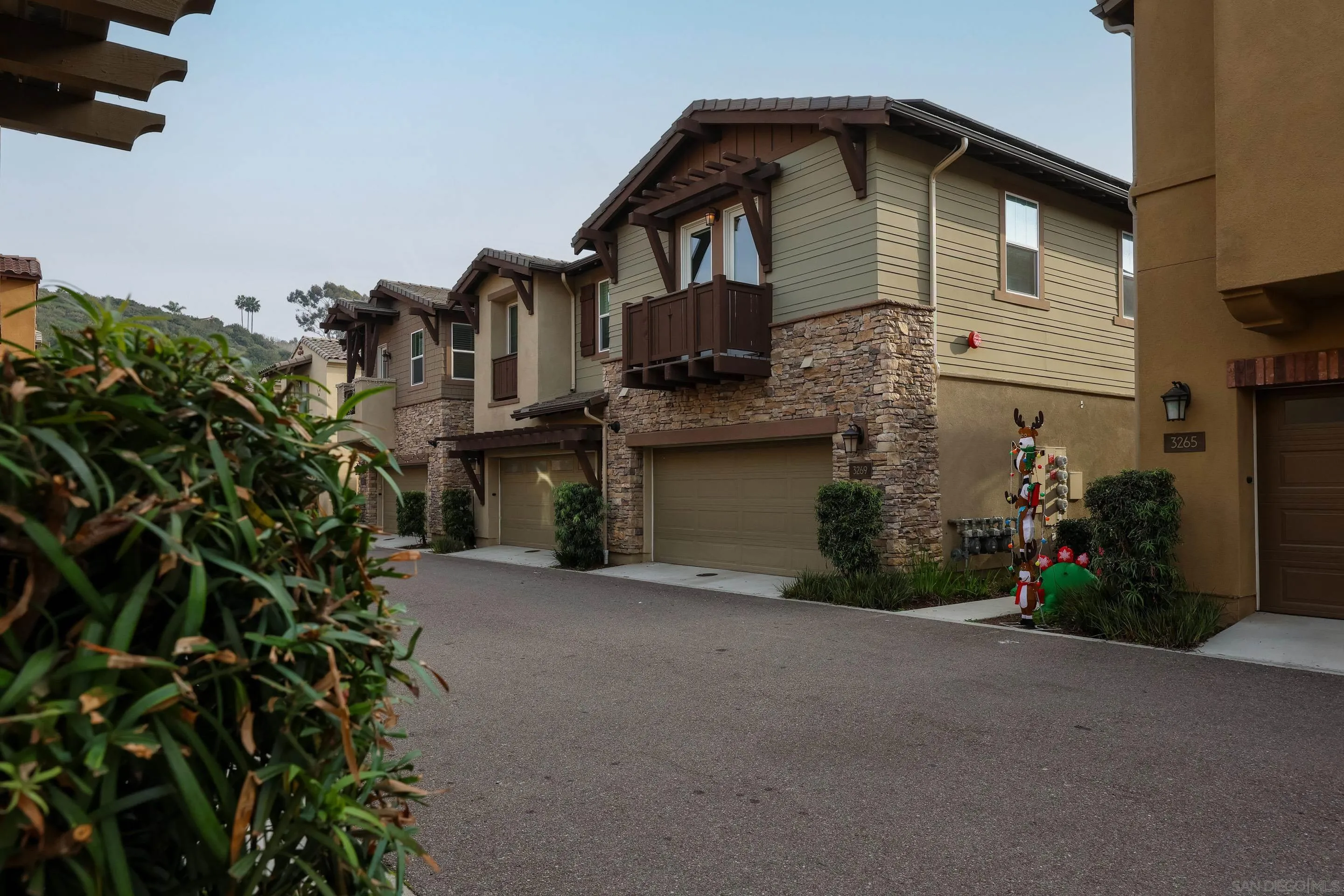 3269 Vestra Way Carlsbad, CA 92010 - Photo 1 of 57