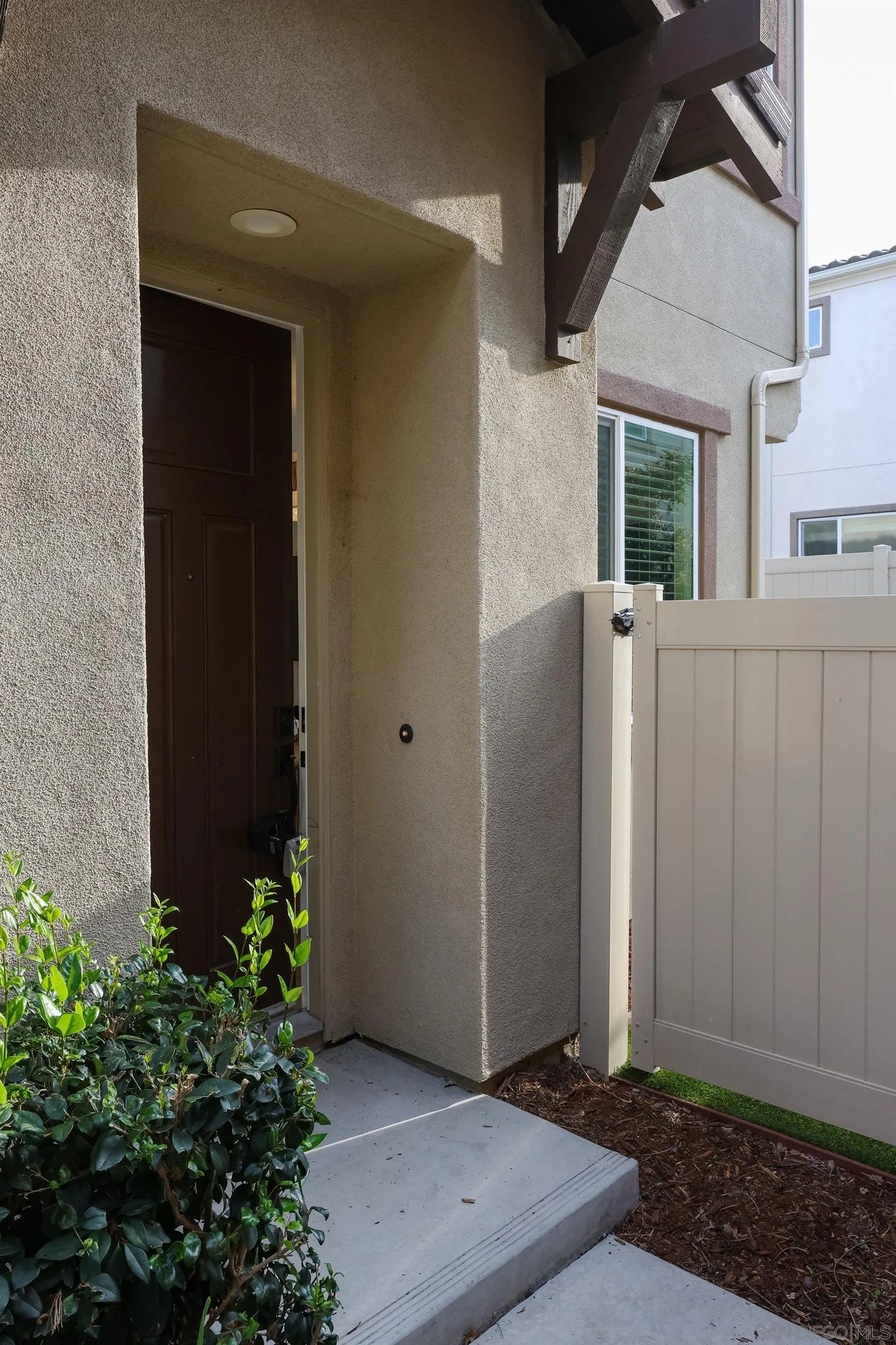 3269 Vestra Way Carlsbad, CA 92010 - Photo 6 of 57