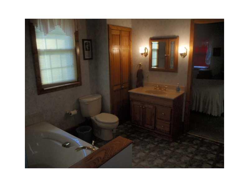 220 Riemer Road Sarver, PA 16055 - Photo 18 of 24 Master Bath/Spa.