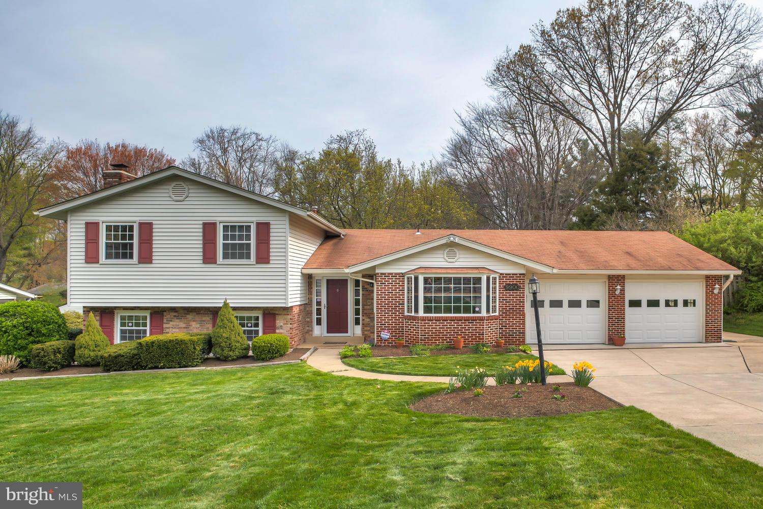 9900 Vale Road Vienna, VA 22181 - Photo 1 of 24 Exterior (Front)
