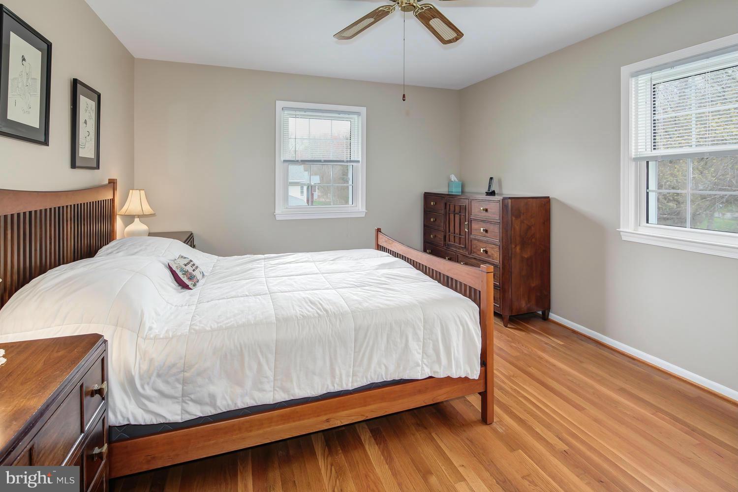 9900 Vale Road Vienna, VA 22181 - Photo 11 of 24 Bedroom (Master)