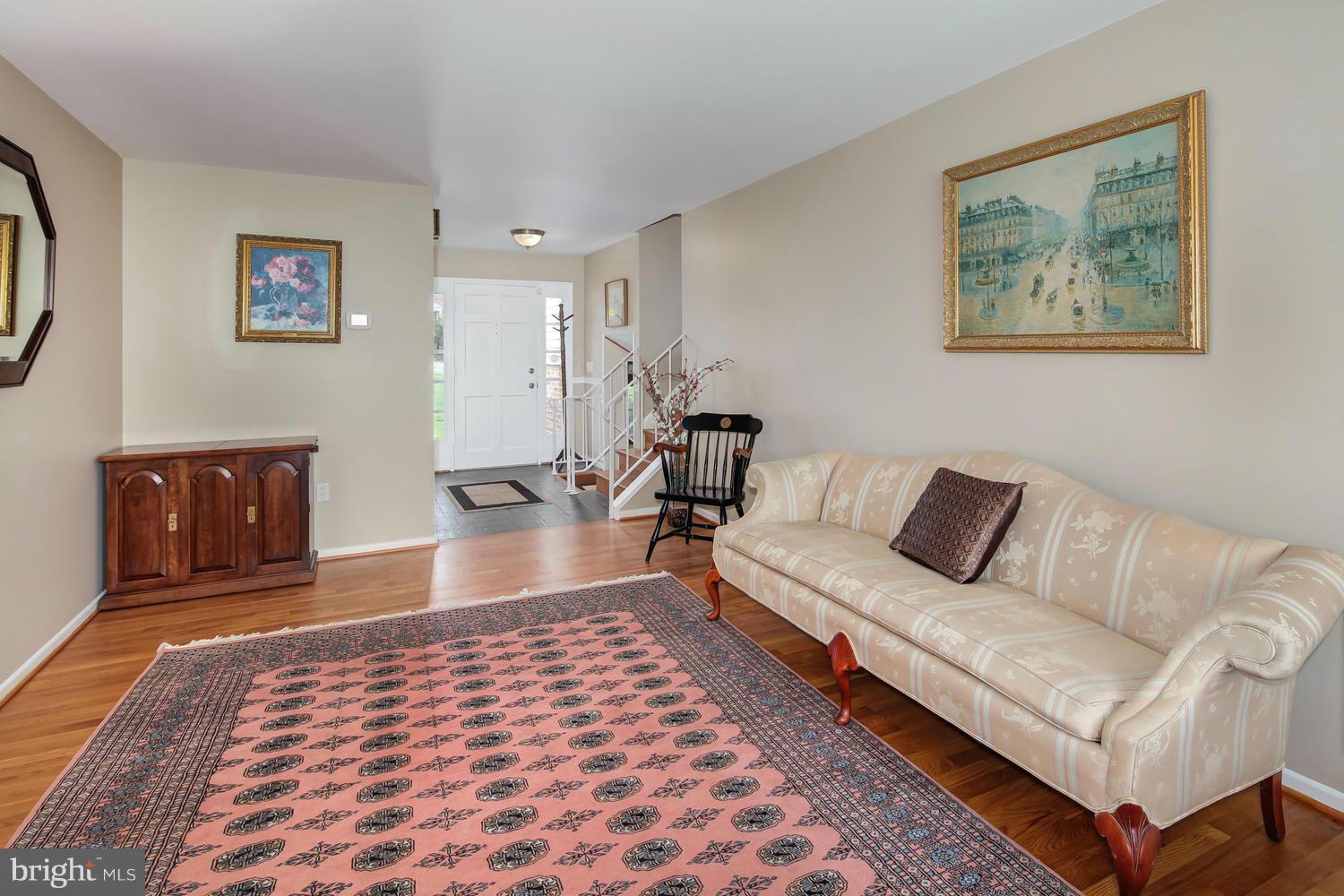 9900 Vale Road Vienna, VA 22181 - Photo 3 of 24 Living Room