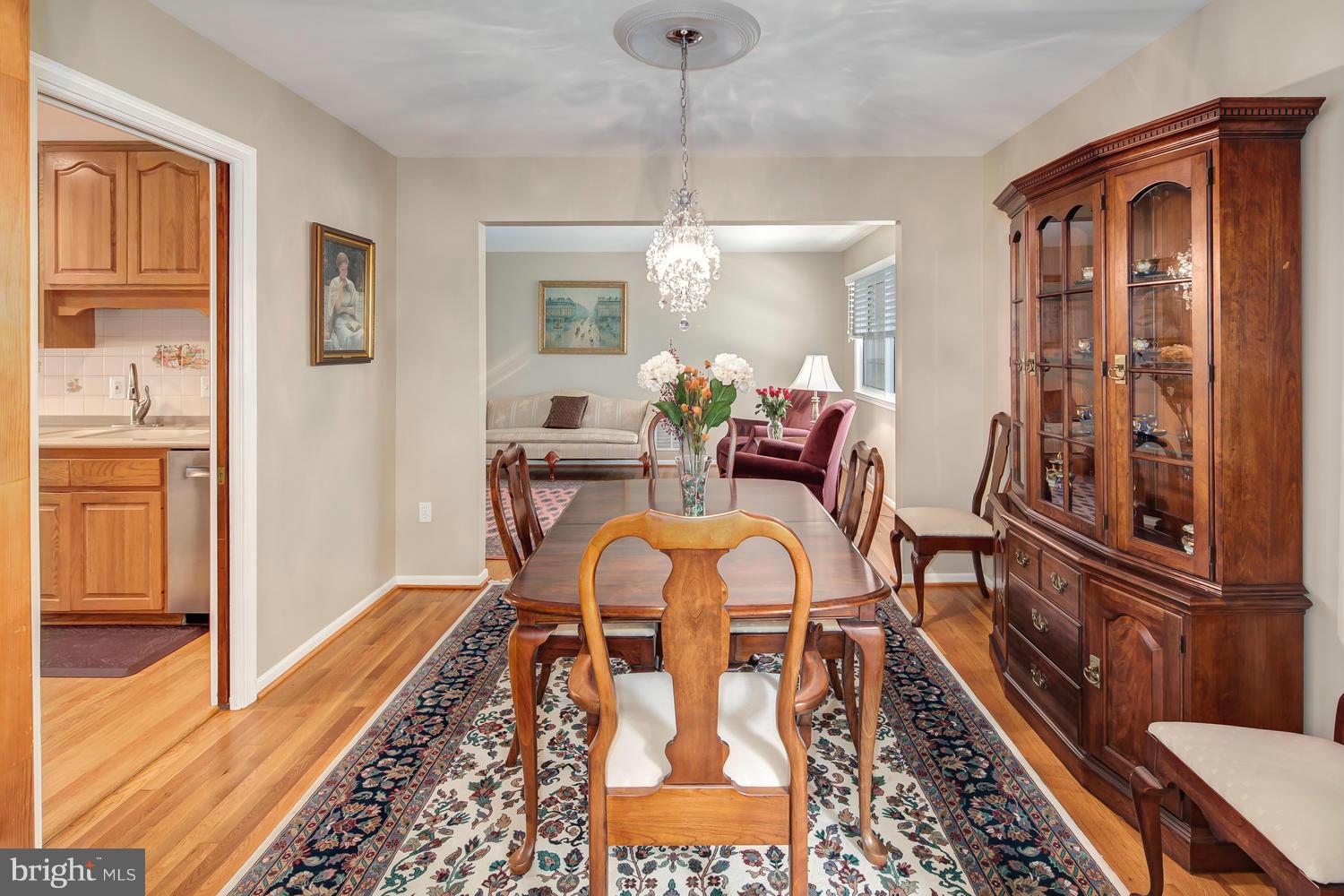 9900 Vale Road Vienna, VA 22181 - Photo 5 of 24 Dining Room