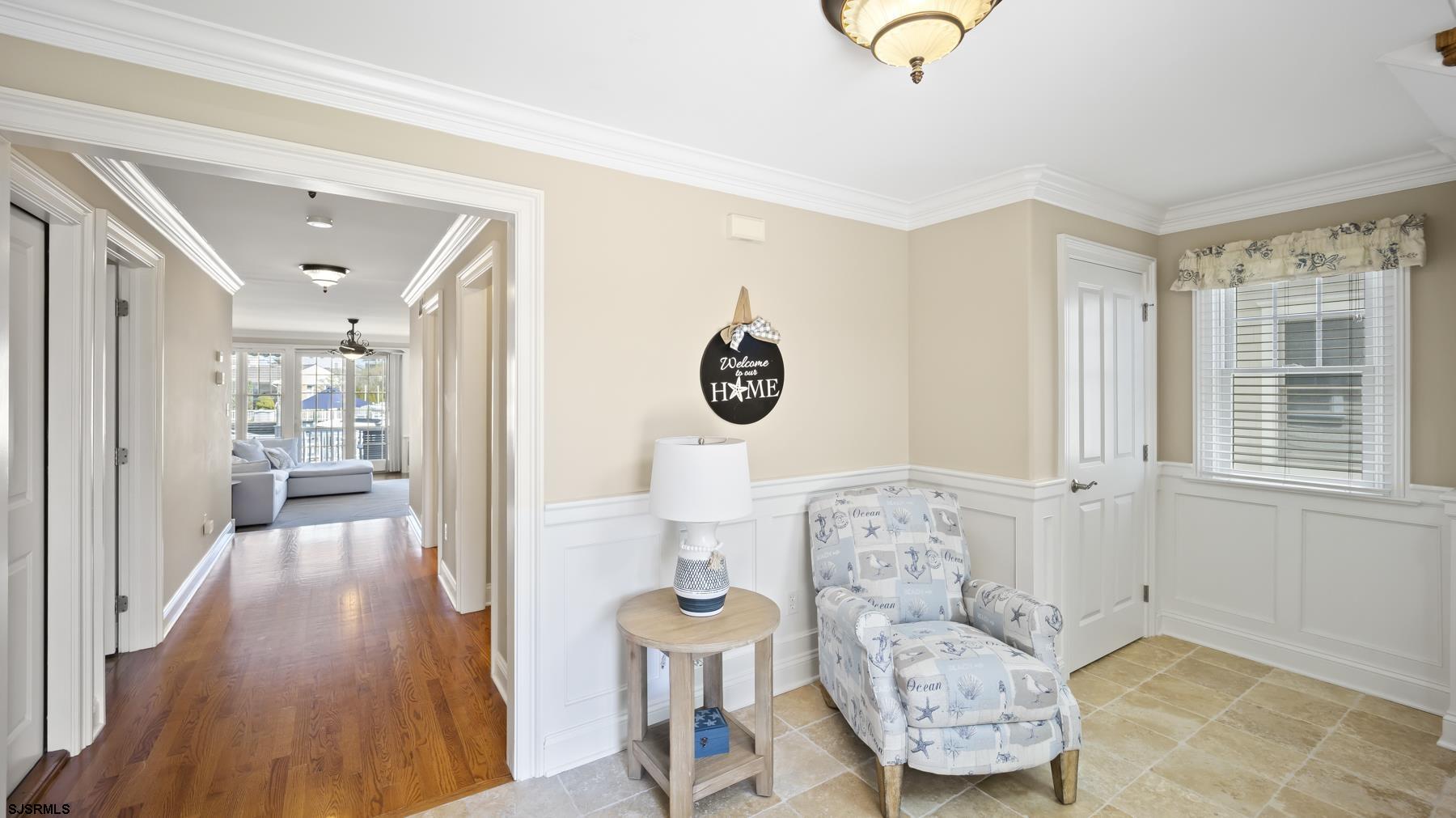 23 Walnut Road Ocean City, NJ 08226 - Photo 13 of 47 a living room with furniture and a wooden floor