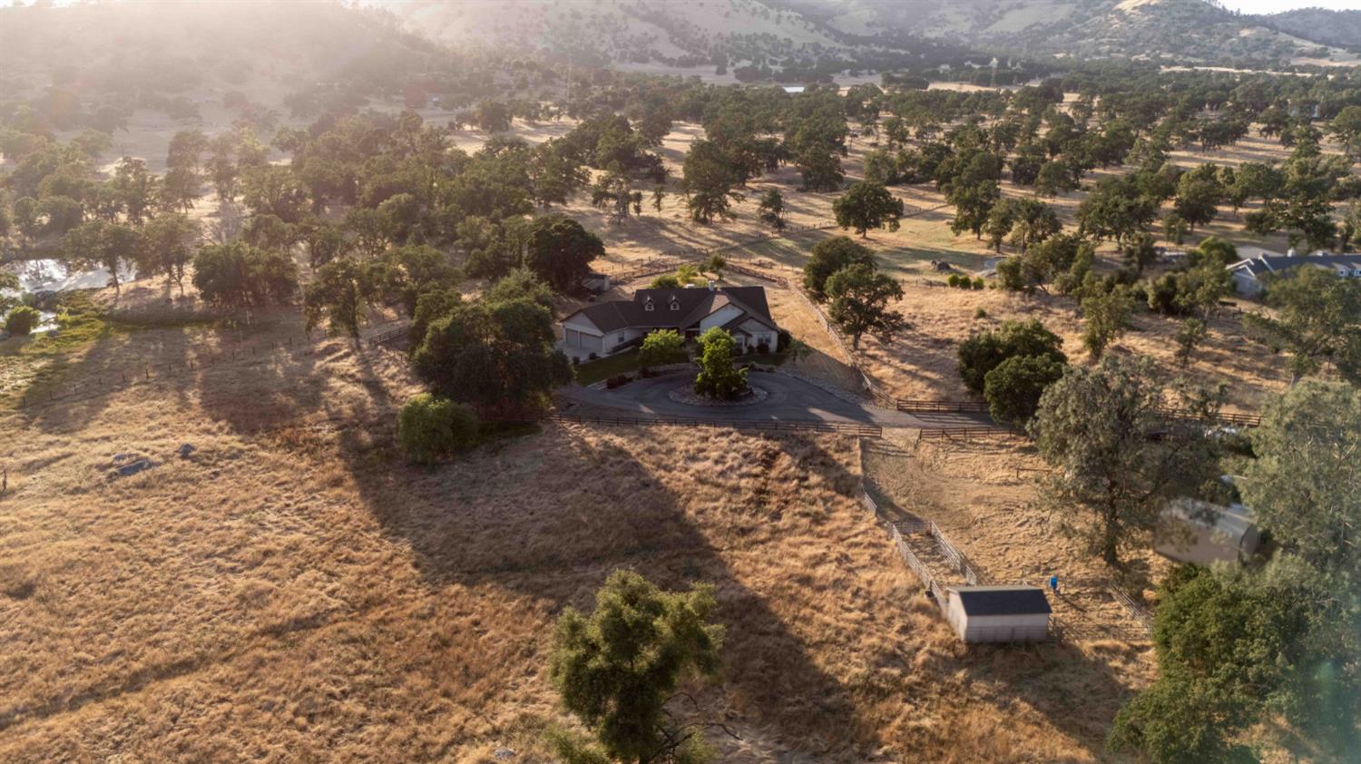 26027 Auberry Road Clovis, CA 93619 - Photo 38 of 46