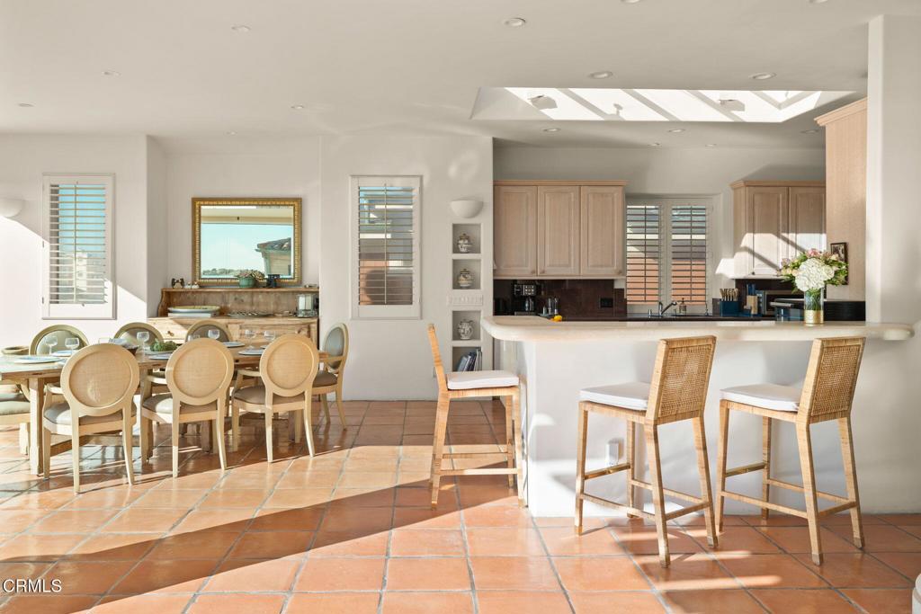 1571 Mandalay Beach Road Oxnard, CA 93035 - Photo 14 of 40