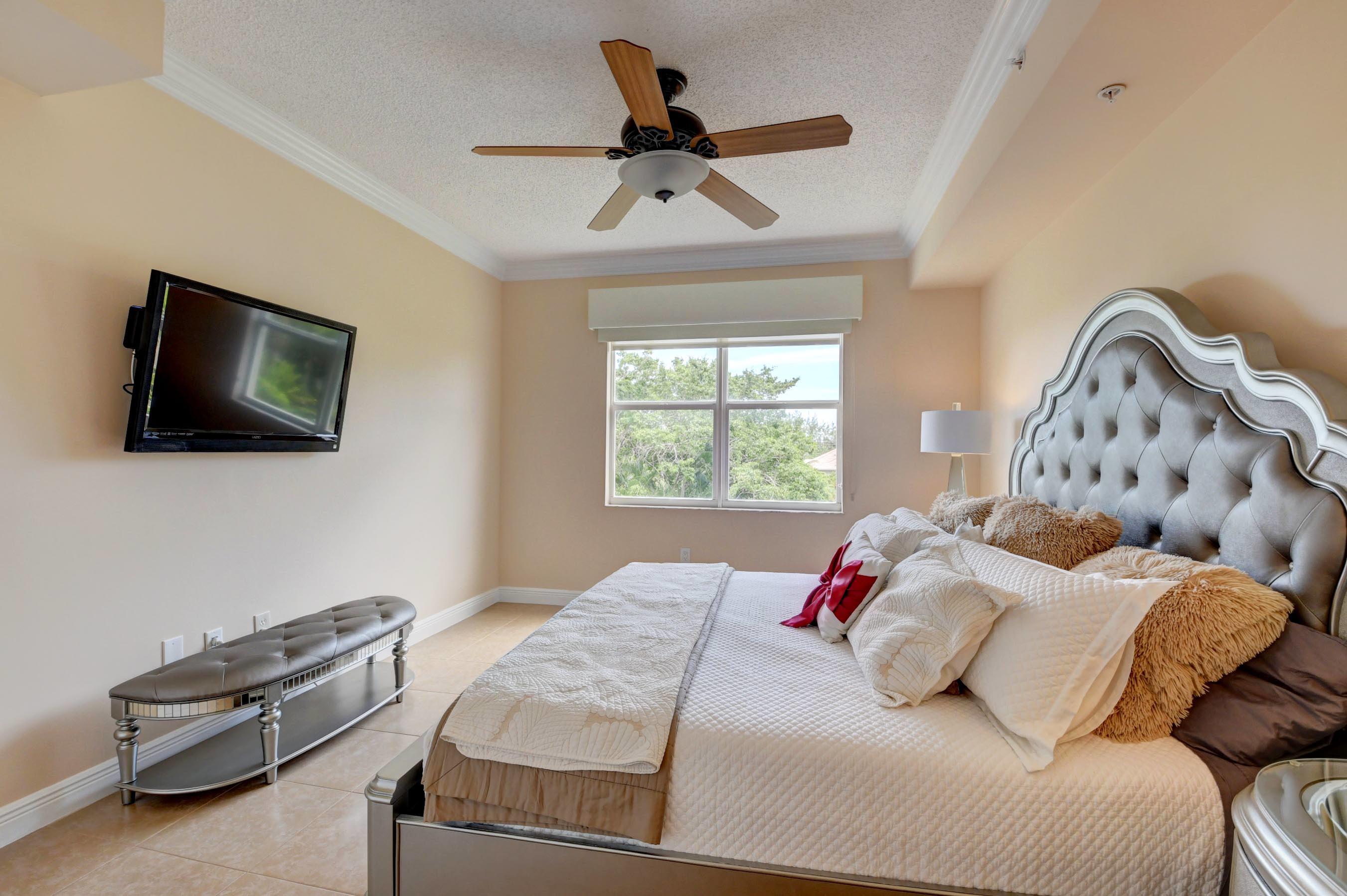 27 Royal Palm Way, Unit 401 Boca Raton, FL 33432 - Photo 20 of 60 32_dsc_9652_3_4_5_6