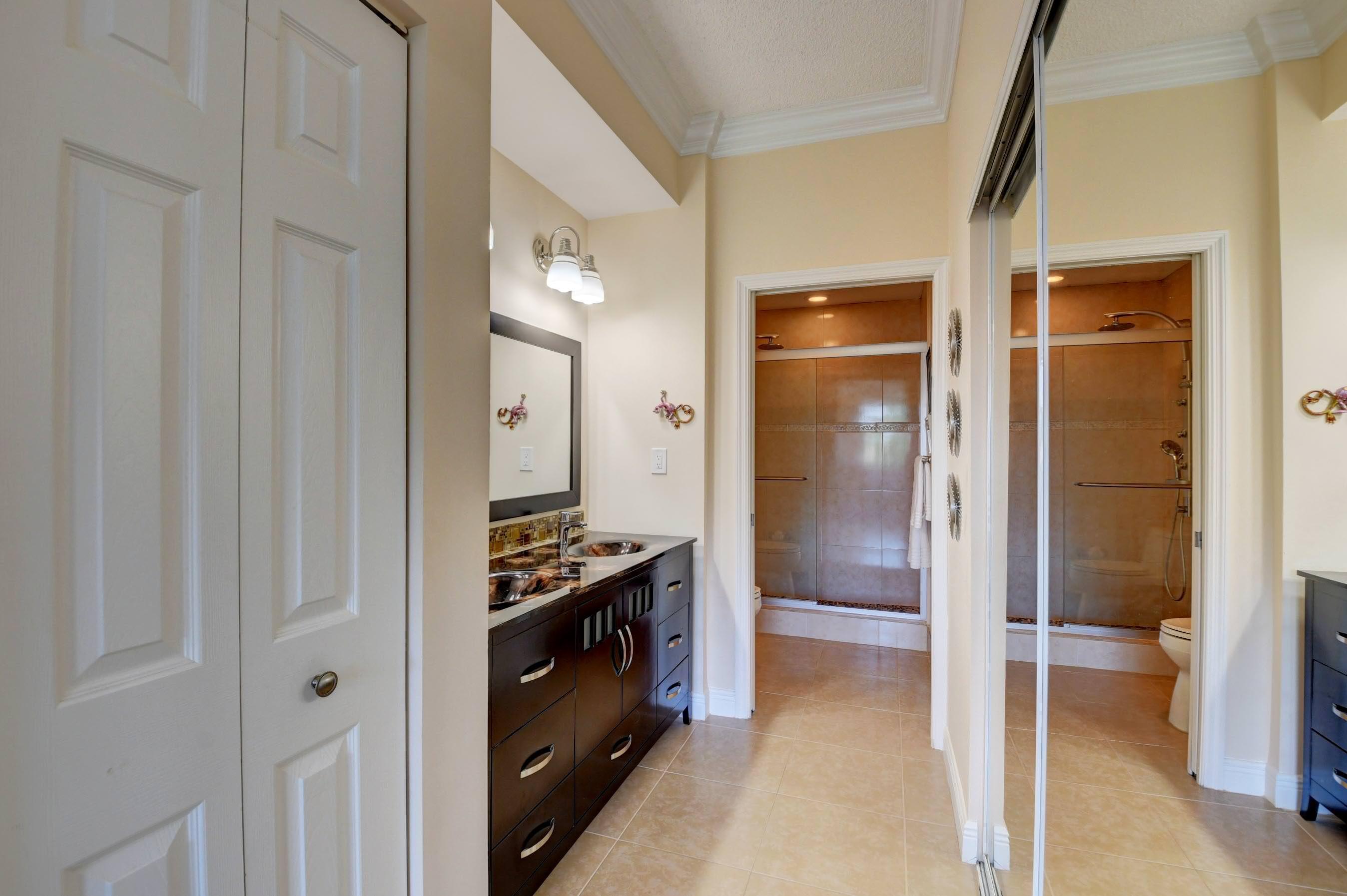 27 Royal Palm Way, Unit 401 Boca Raton, FL 33432 - Photo 21 of 60 33_dsc_9657_58_59_60_61