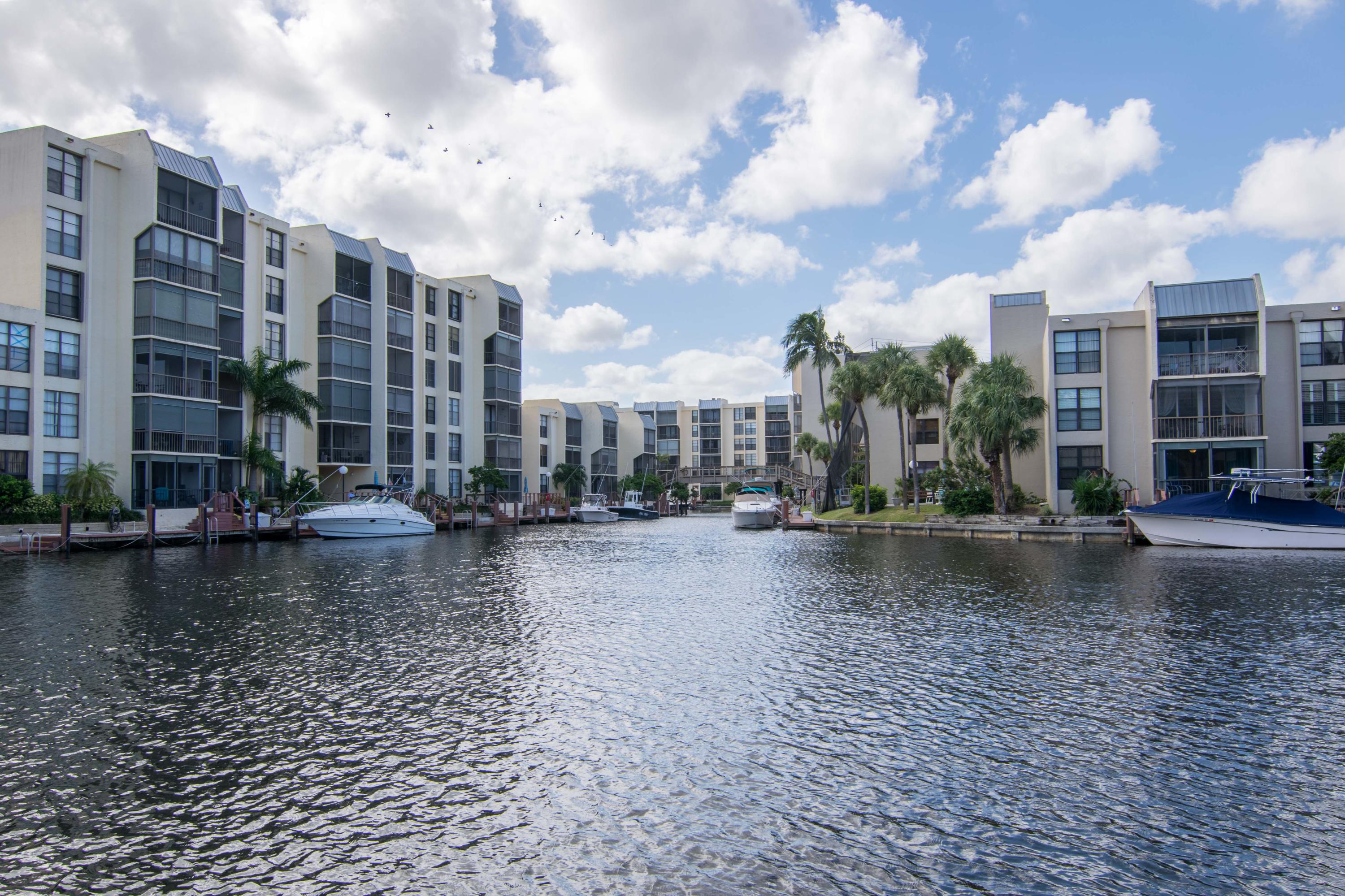 27 Royal Palm Way, Unit 401 Boca Raton, FL 33432 - Photo 53 of 60 Boca Bayou-10
