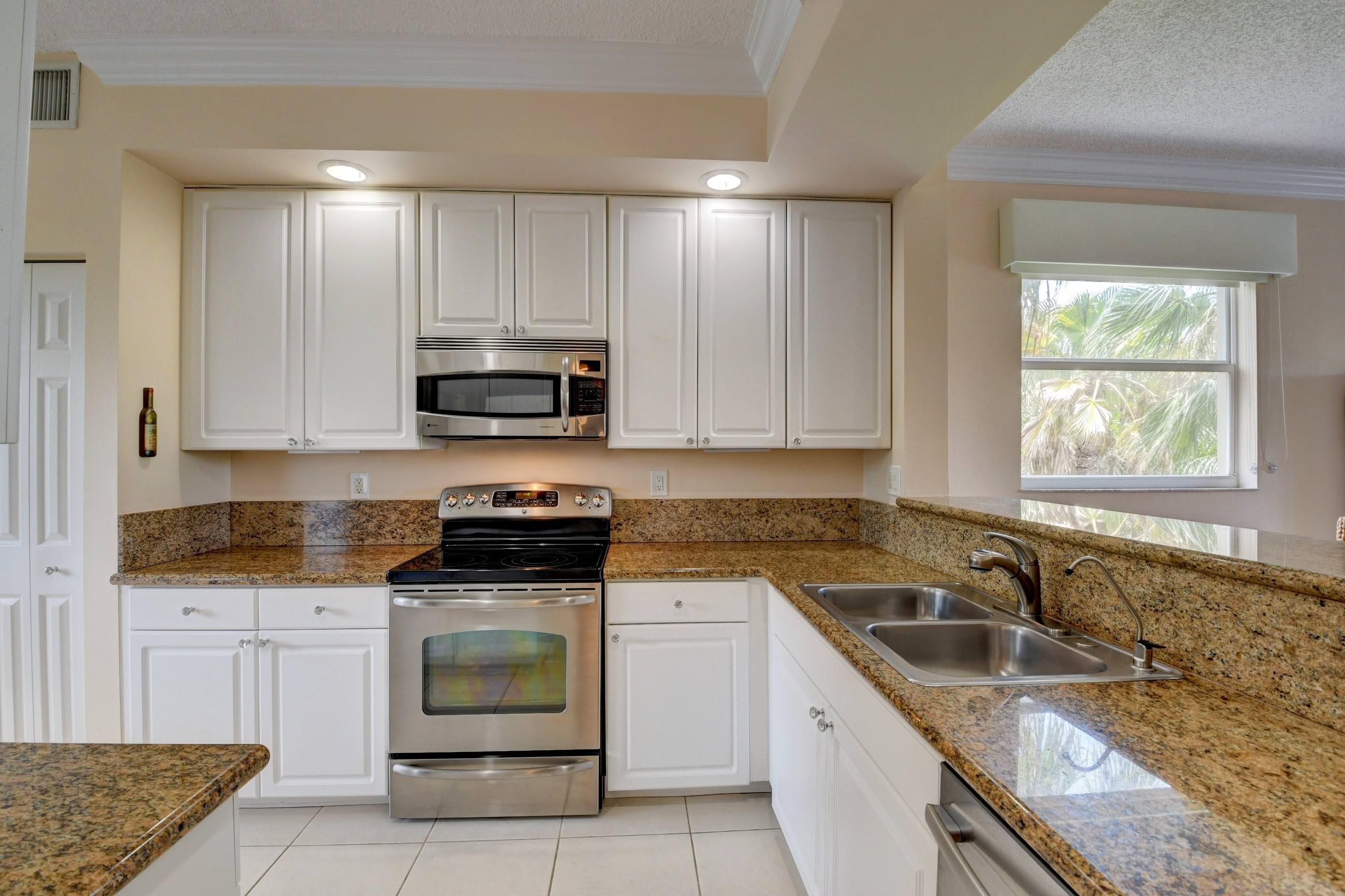 27 Royal Palm Way, Unit 401 Boca Raton, FL 33432 - Photo 6 of 60 18_dsc_9582_3_4_5_6
