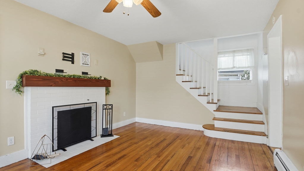 87 Lakevilla Avenue Springfield, MA 01109 - Photo 6 of 39