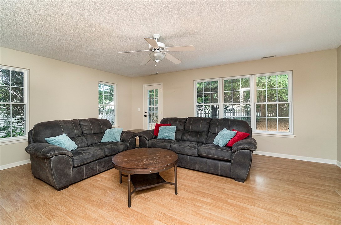 111 Grand Oak Circle, Unit PENDLETON Pendleton, SC 29670 - Photo 11 of 26 Gallery Image 11