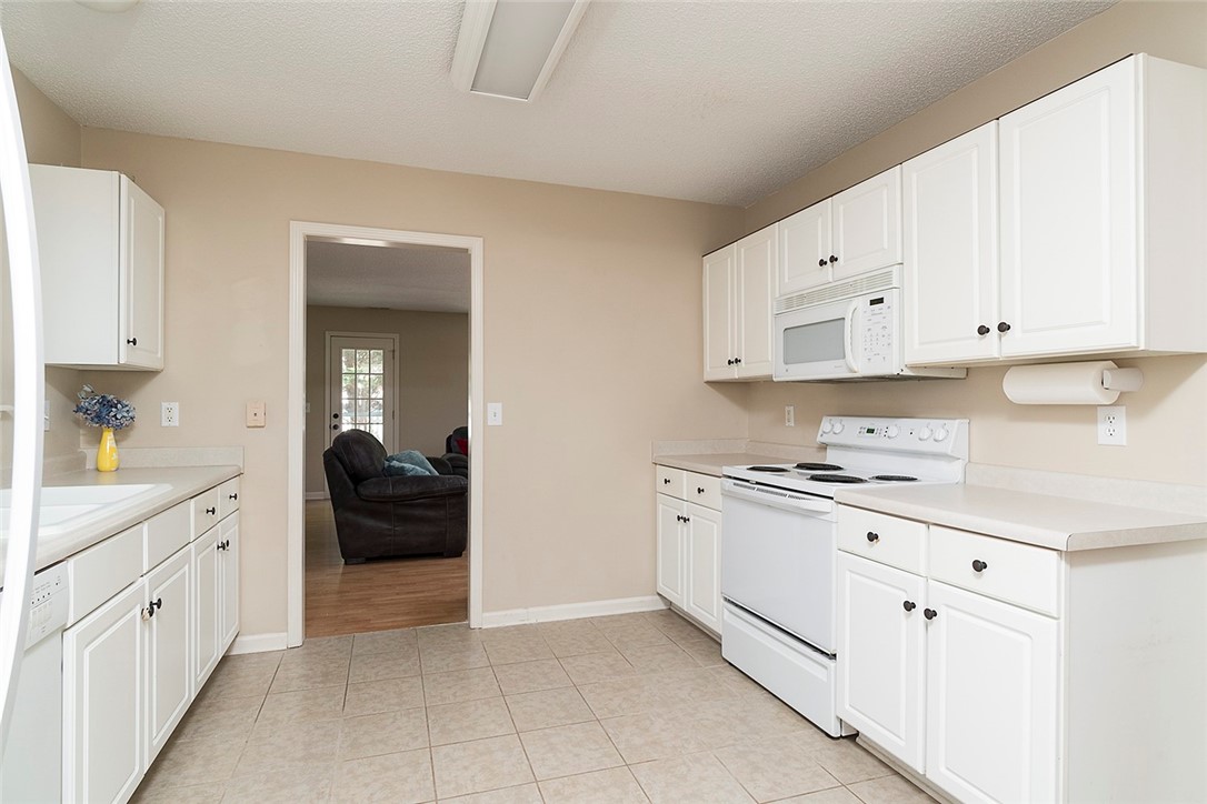 111 Grand Oak Circle, Unit PENDLETON Pendleton, SC 29670 - Photo 7 of 26 Gallery Image 7