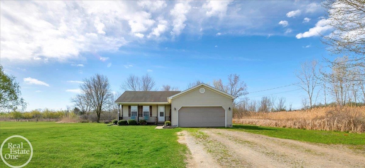 11463 Jeddo Road Yale, MI 48097 - Photo 3 of 26