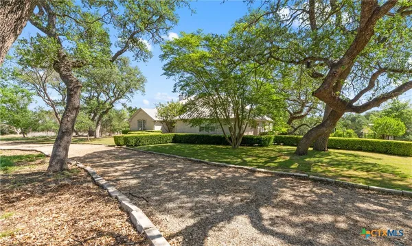 $765,000 | 10015 Hodge Canyon Drive, Salado, TX 76571