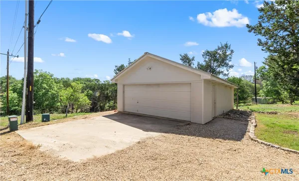 $765,000 | 10015 Hodge Canyon Drive, Salado, TX 76571
