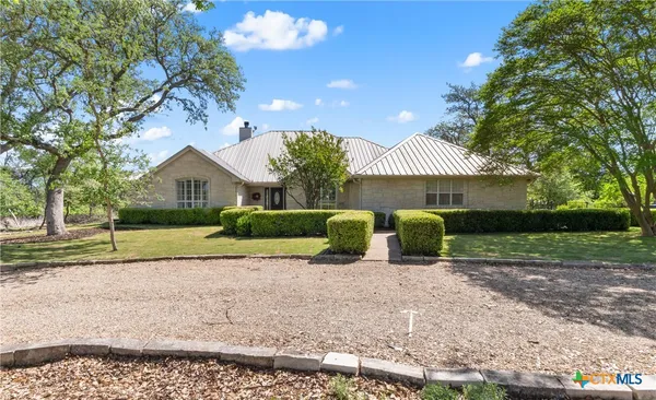 $765,000 | 10015 Hodge Canyon Drive, Salado, TX 76571