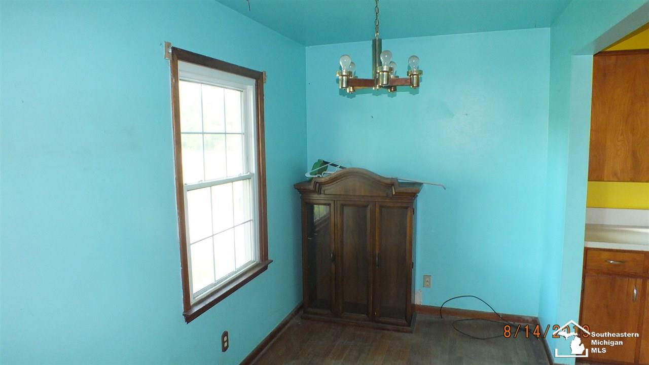 8326 Crabb Road Temperance, MI 48182 - Photo 7 of 14