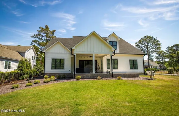 $899,000 | 9274 Fallen Pear Lane Northeast, Leland, NC 28451