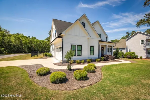 $899,000 | 9274 Fallen Pear Lane Northeast, Leland, NC 28451