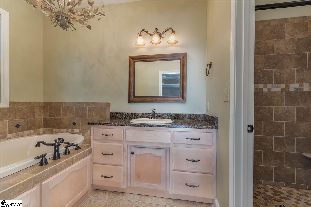 122 Grahams View Tryon, NC 28782 - Photo 22 of 33