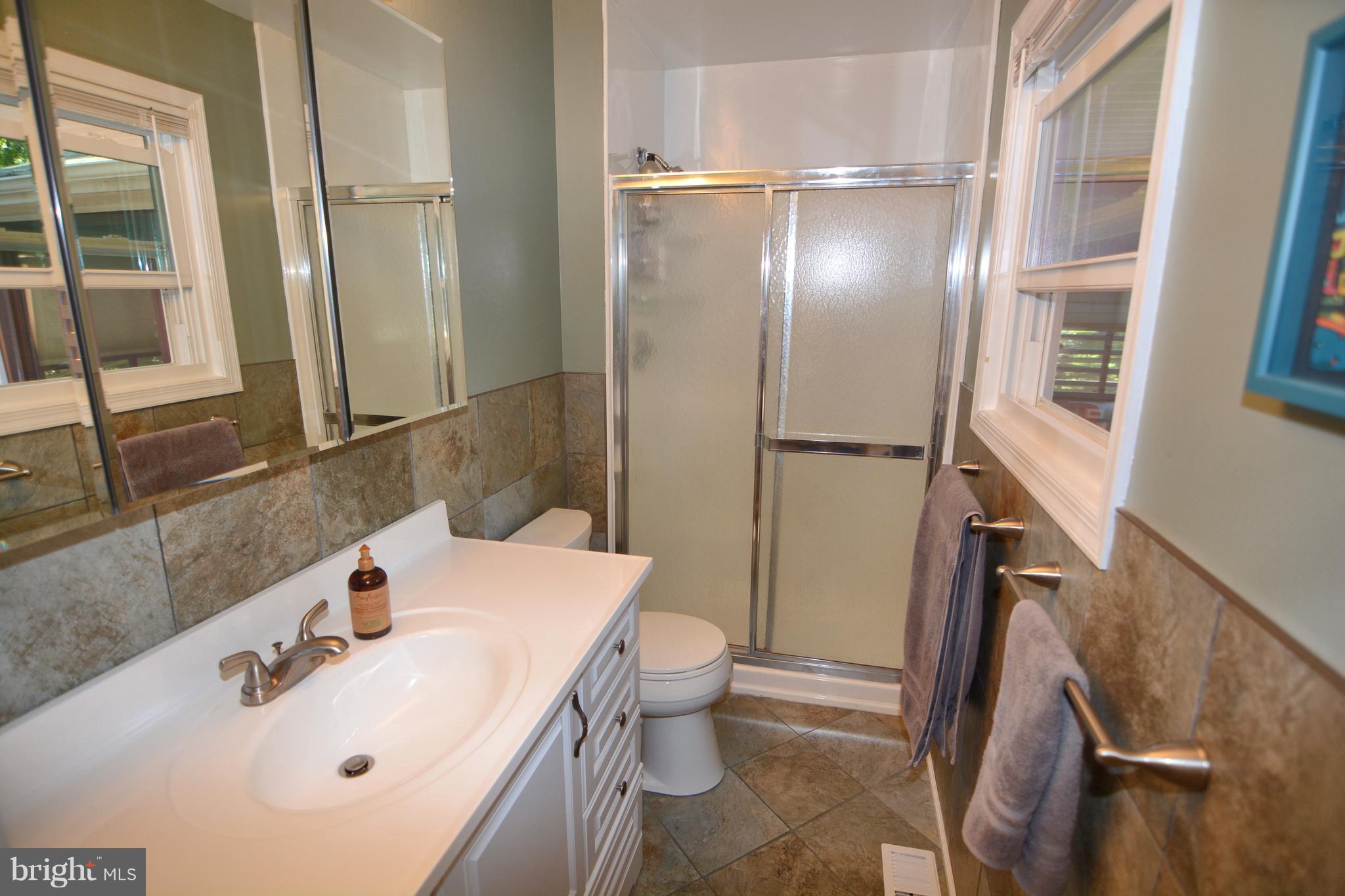 486 Chestnut Road Severna Park, MD 21146 - Photo 20 of 30 Bath (Master)