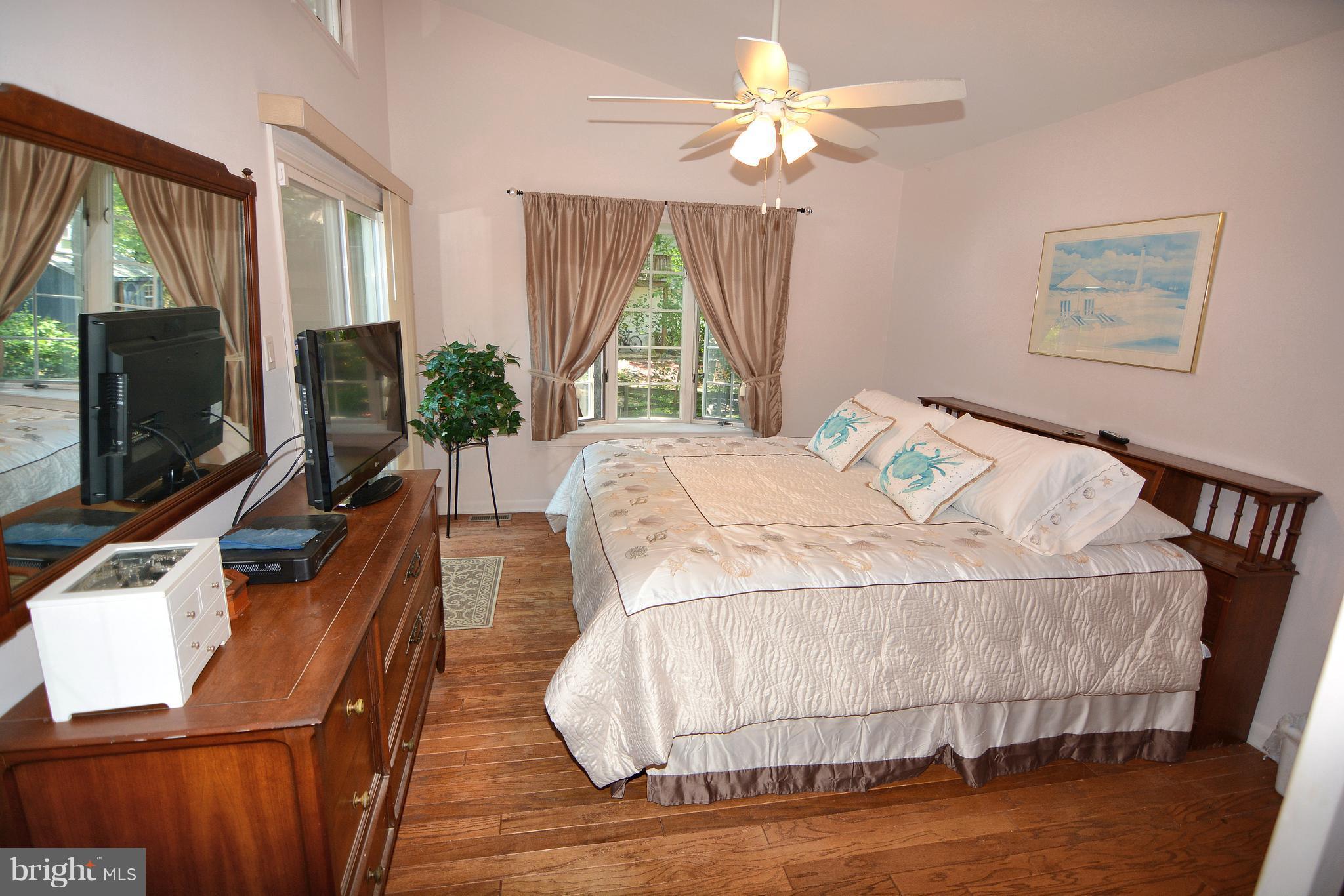 486 Chestnut Road Severna Park, MD 21146 - Photo 22 of 30 Bedroom (Master)