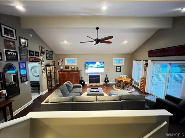 $429,900 | 6606 Gartman Road, Orchard Park, NY 14127