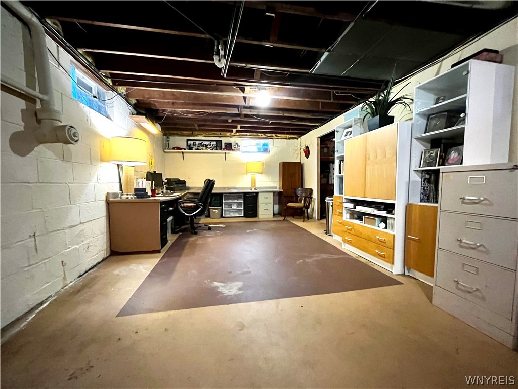 6606 Gartman Road Orchard Park, NY 14127 - Photo 33 of 50 Office area in Basement.